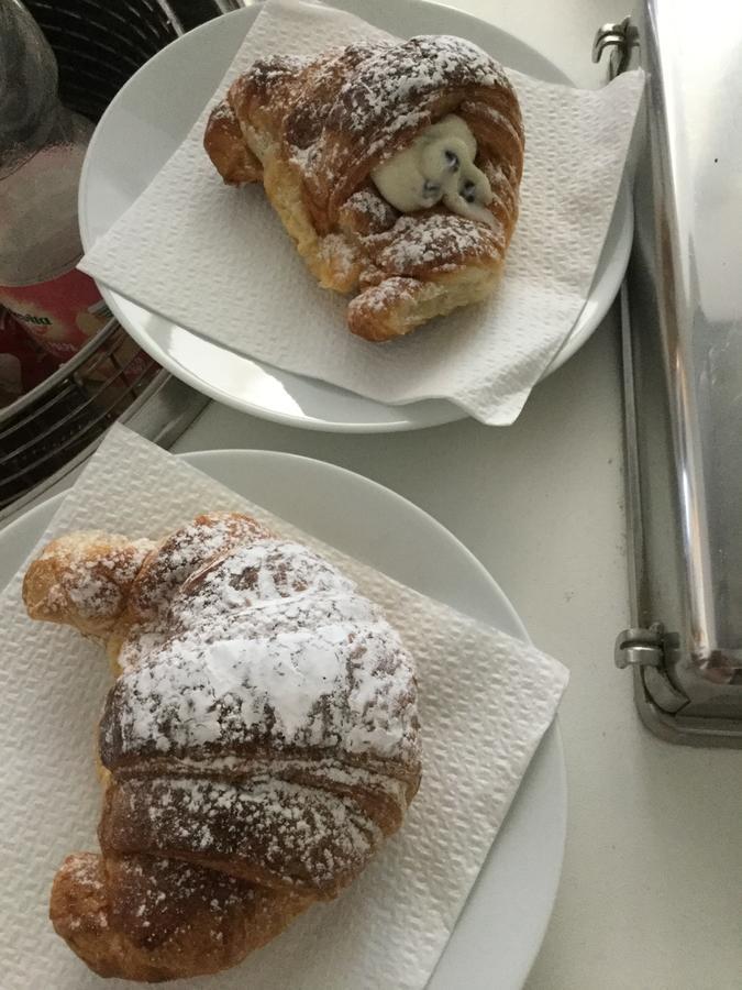 Bed and Breakfast Al Massimo 36 Palermo Esterno foto